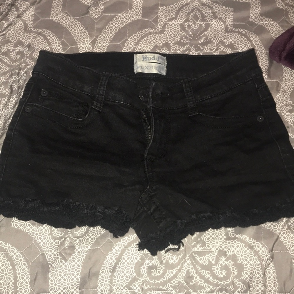 🌻5 for $25🌻 NWOT MUDD Black Frayed Shorts